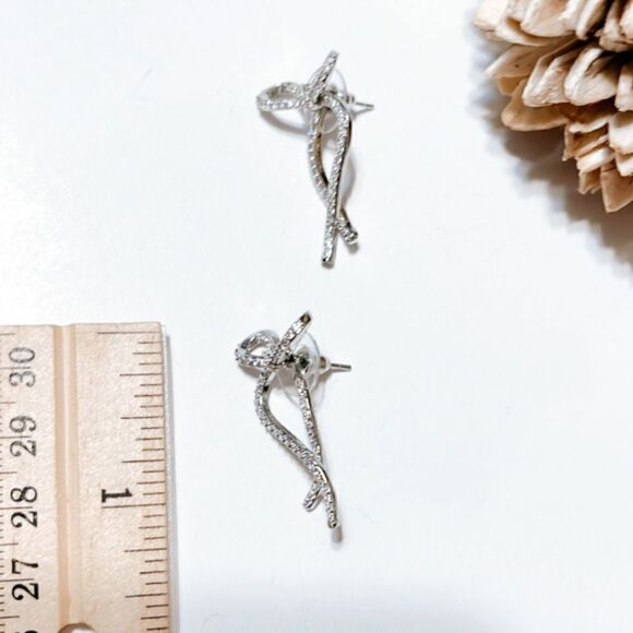 diamond bow earrings M45 - Picture 6 of 7